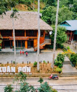 Trung tâm Thông tin và hỗ trợ khách du lịch VQG Xuân Sơn